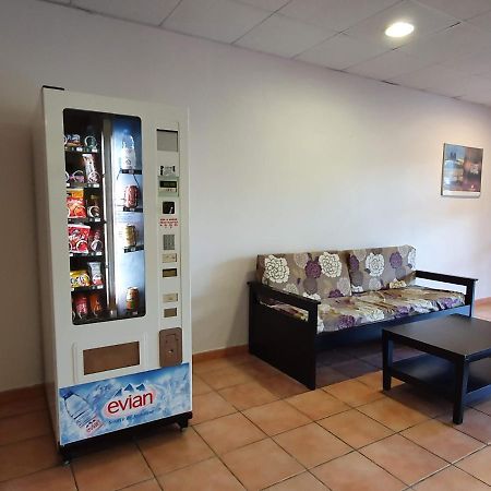 Joli Appartement T2 Dans Residence Avec Piscine, Hammam Et Parking Gratuits Carcassonne Exterior foto