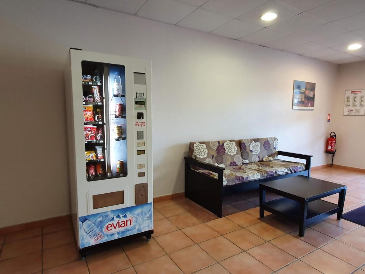 Joli Appartement T2 Dans Residence Avec Piscine, Hammam Et Parking Gratuits Carcassonne Exterior foto