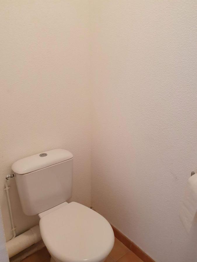 Joli Appartement T2 Dans Residence Avec Piscine, Hammam Et Parking Gratuits Carcassonne Exterior foto