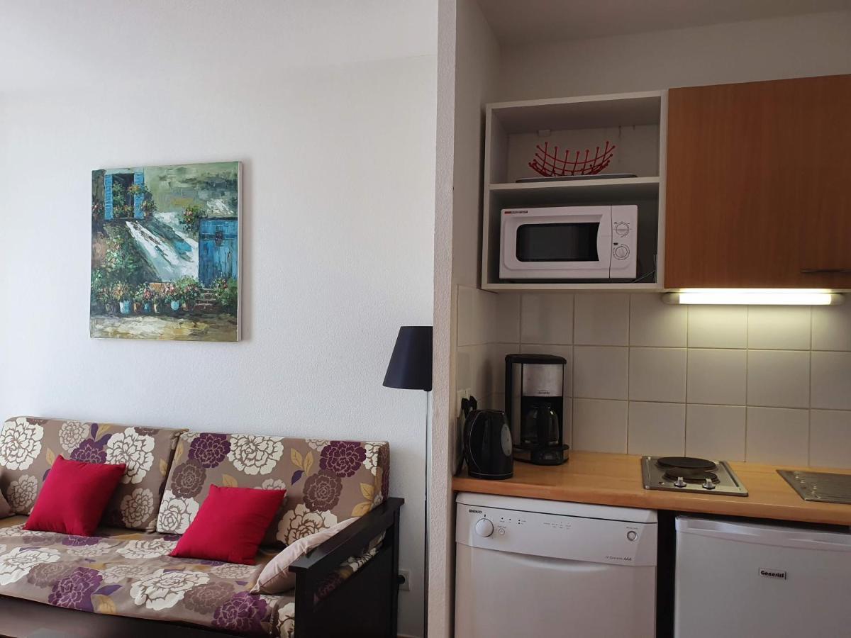 Joli Appartement T2 Dans Residence Avec Piscine, Hammam Et Parking Gratuits Carcassonne Exterior foto