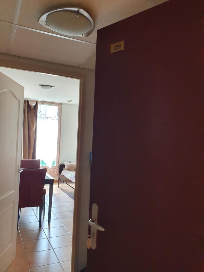 Joli Appartement T2 Dans Residence Avec Piscine, Hammam Et Parking Gratuits Carcassonne Exterior foto
